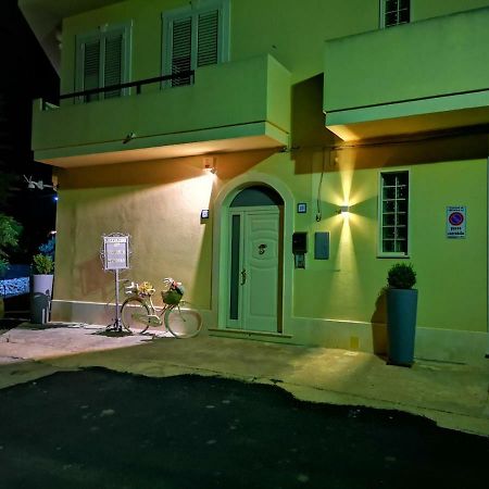 Il Giardino Nascosto Bed and Breakfast Portopalo Di Capo Passero Buitenkant foto
